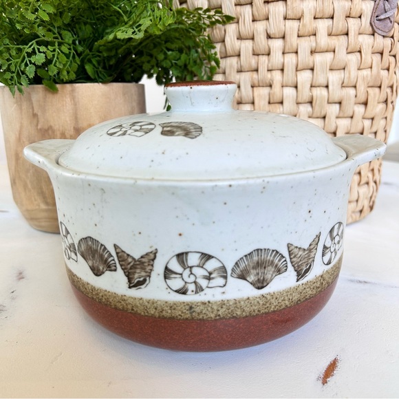Otagiri Other - Vintage 70s Otagiri Stoneware oven to table crockpot seashell coastal